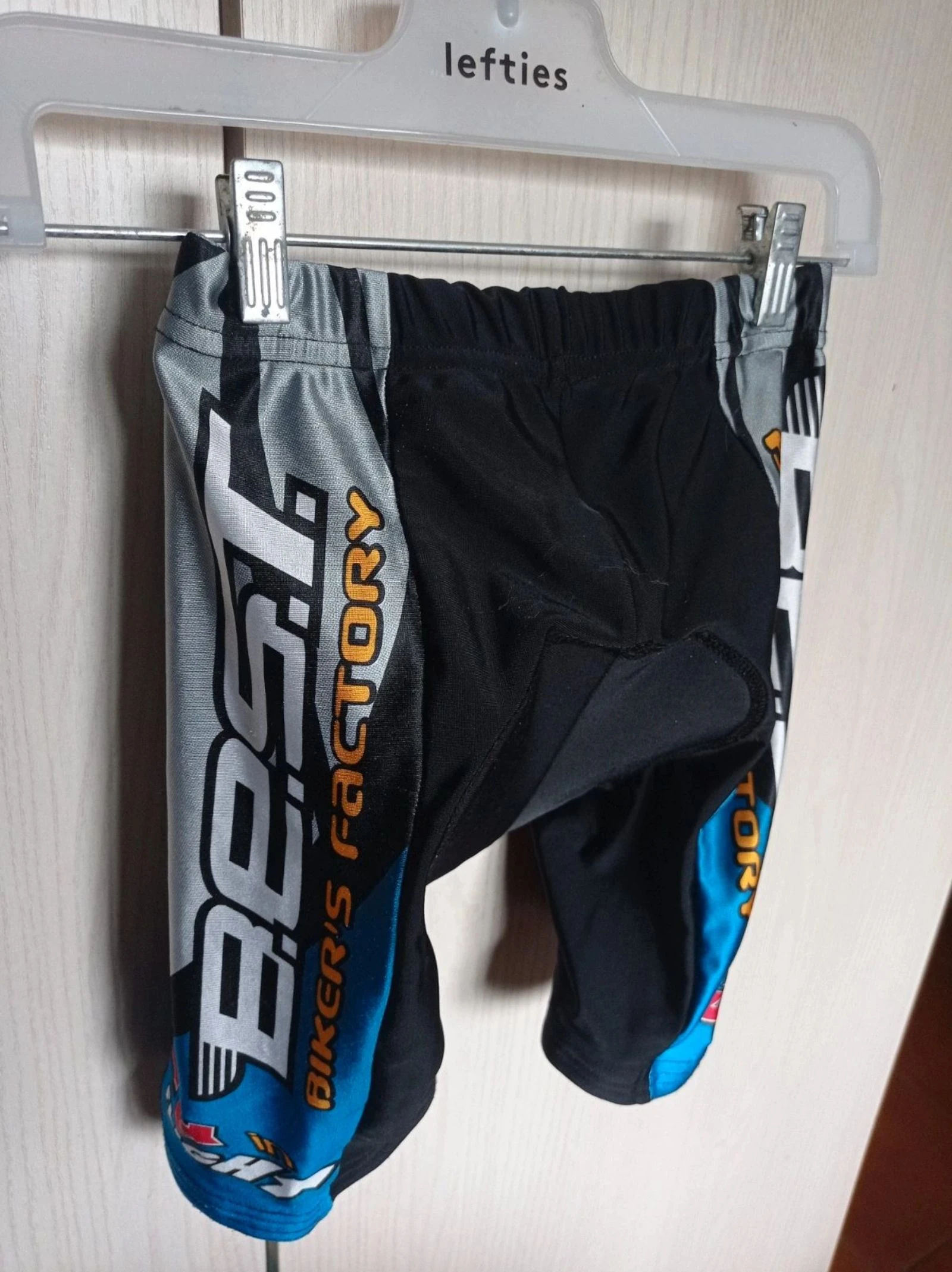 Short ciclismo con acolchado talla 6